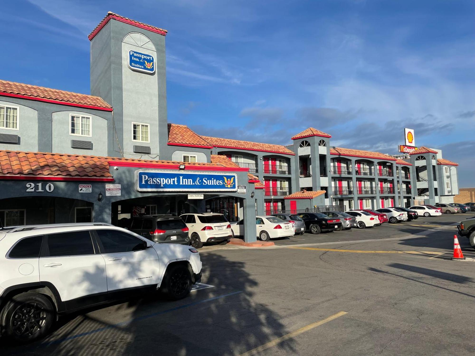 Heritage Inn And Suites Corona Exterior foto